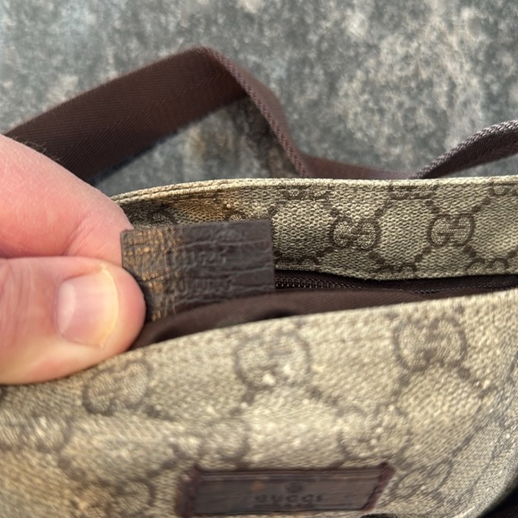 Gucci GG Over the Shoulder Small Tote Bag - Picture 12 of 14